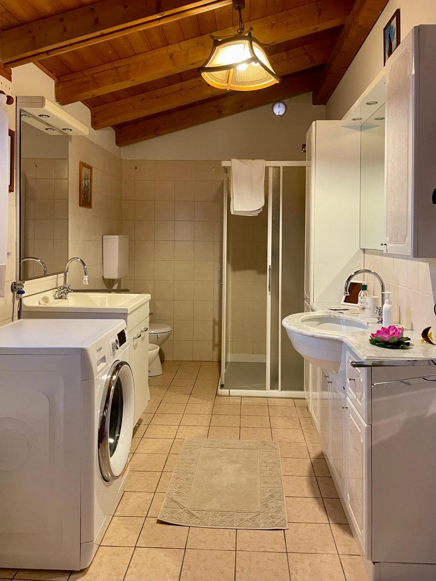A Casa Di Amici Villa Vidor Ngoại thất bức ảnh